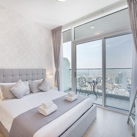 Apartment On 26Th Floor & Beautiful Views Dubai Luaran gambar